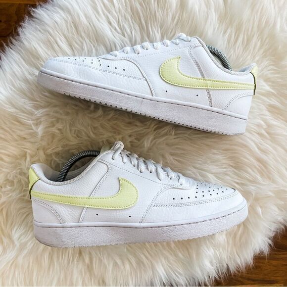 🍋 Nike • Women's Court Vision Low Sneaker White/Lt Zitron-bright Mango Size 8.5 - Picture 3 of 11